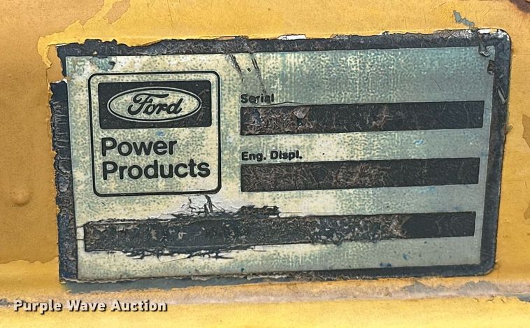 image for item DW5102 1985 Ford F700 drilling rig truck