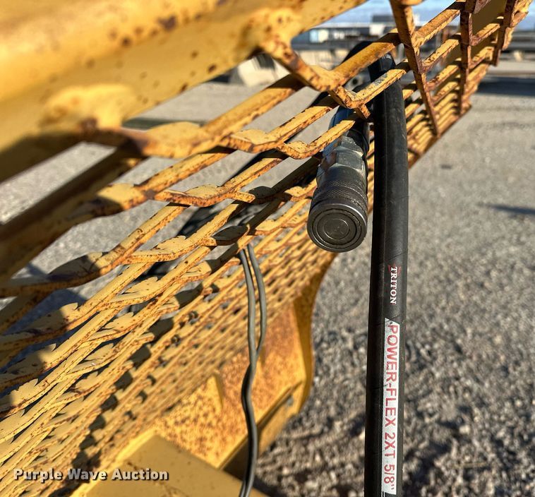 image for item DW5103 2010 Dougherty Forestry DFM skid steer tree saw