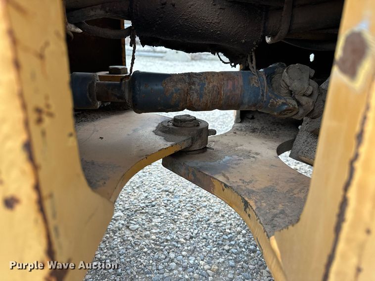 image for item DW5105 1998 Case 360 trencher