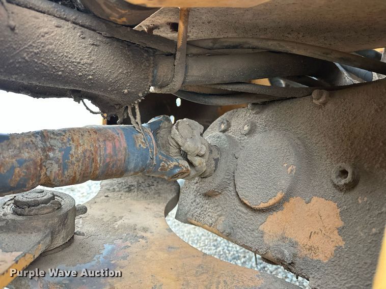 image for item DW5105 1998 Case 360 trencher