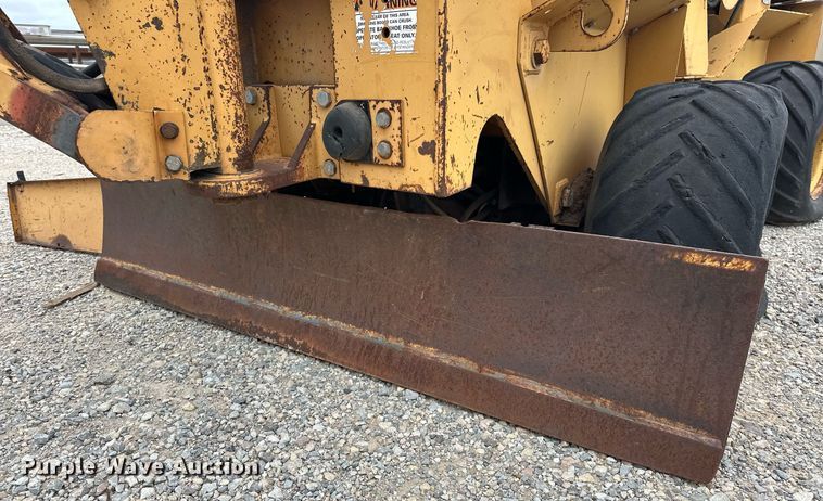 image for item DW5105 1998 Case 360 trencher