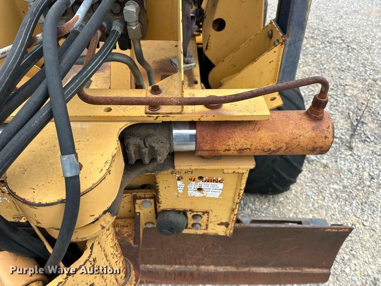 image for item DW5105 1998 Case 360 trencher