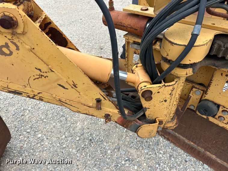 image for item DW5105 1998 Case 360 trencher