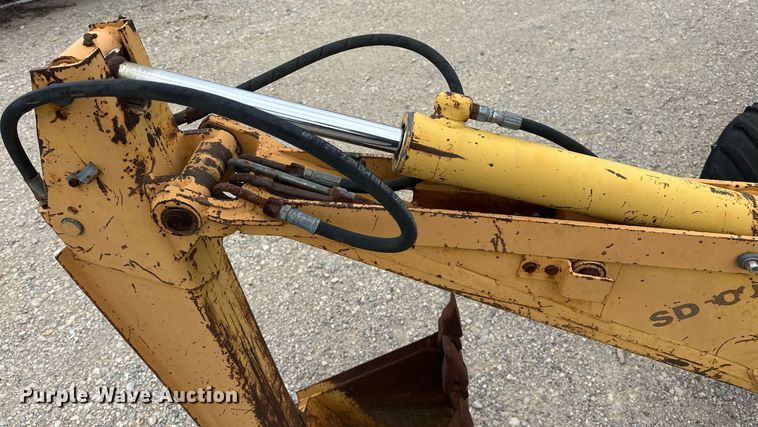 image for item DW5105 1998 Case 360 trencher