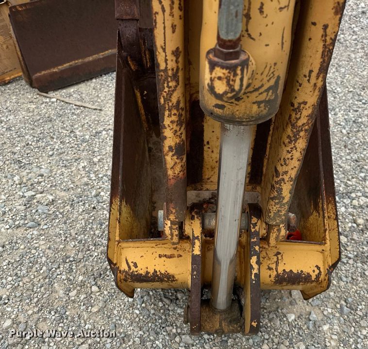 image for item DW5105 1998 Case 360 trencher