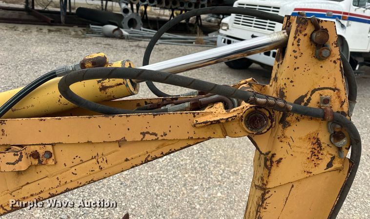 image for item DW5105 1998 Case 360 trencher