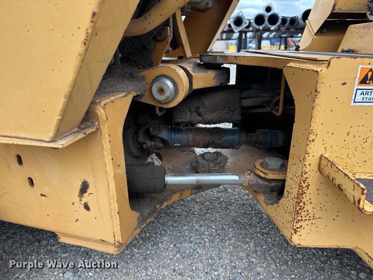 image for item DW5105 1998 Case 360 trencher