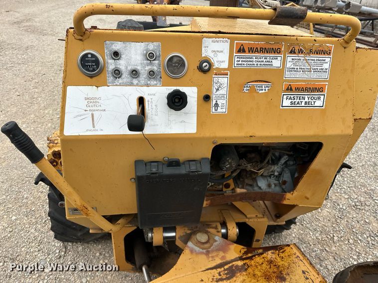 image for item DW5105 1998 Case 360 trencher