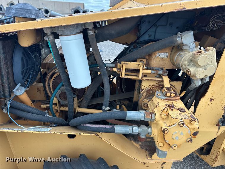 image for item DW5105 1998 Case 360 trencher