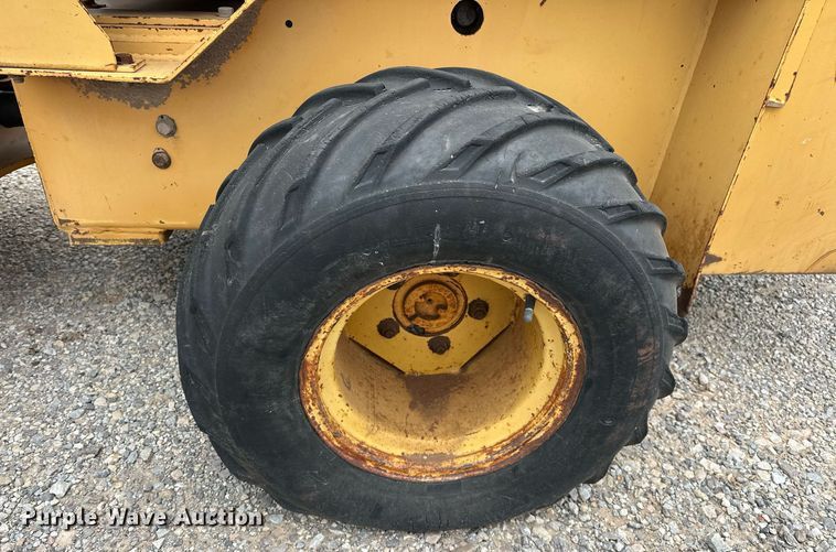 image for item DW5105 1998 Case 360 trencher