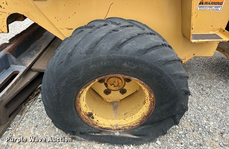 image for item DW5105 1998 Case 360 trencher