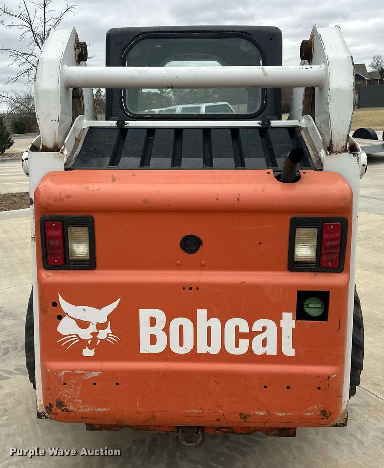 image for item DW5111 2001 Bobcat S175 skid steer loader