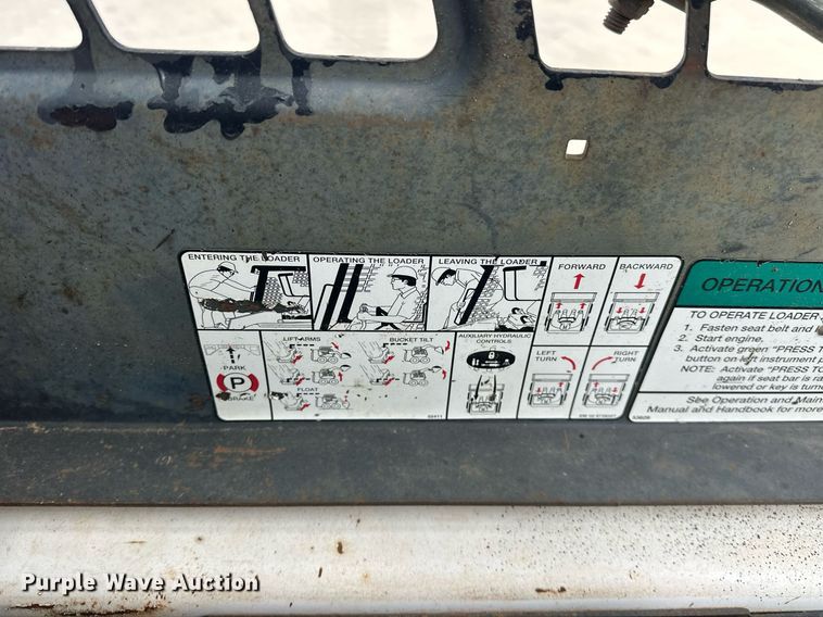 image for item DW5111 2001 Bobcat S175 skid steer loader