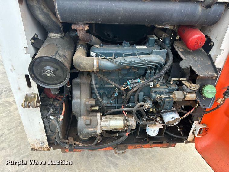 image for item DW5111 2001 Bobcat S175 skid steer loader