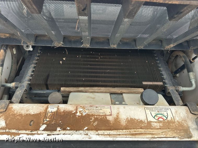 image for item DW5111 2001 Bobcat S175 skid steer loader