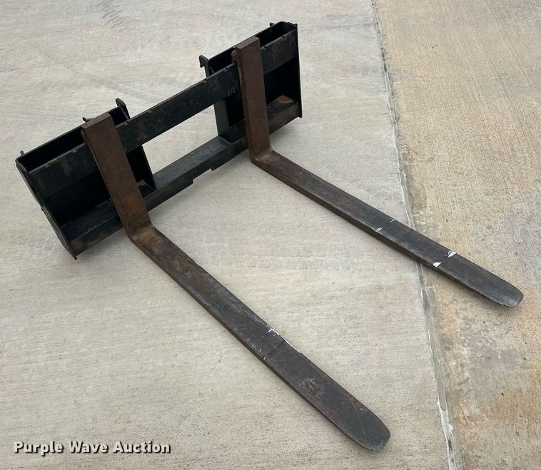 image for item DW5112 Skid steer forks