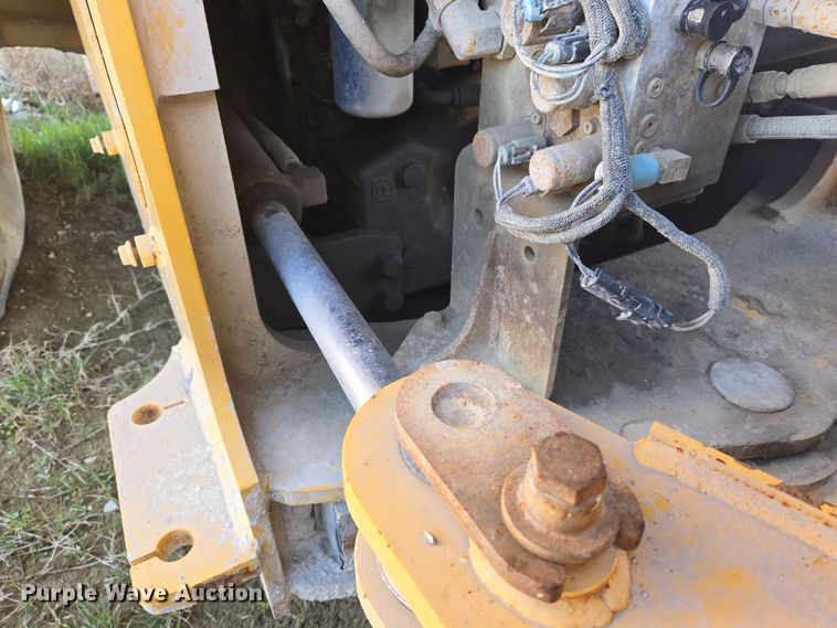 image for item DW8520 2012 John Deere 544K wheel loader