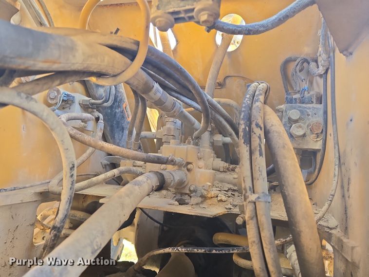 image for item DW8520 2012 John Deere 544K wheel loader