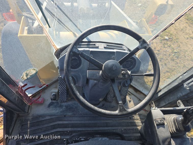 image for item DW8520 2012 John Deere 544K wheel loader