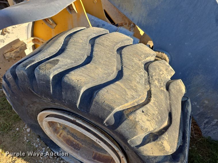 image for item DW8520 2012 John Deere 544K wheel loader