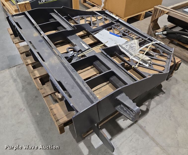 image for item DW8528 Kubota K9722 pallet fork assembly