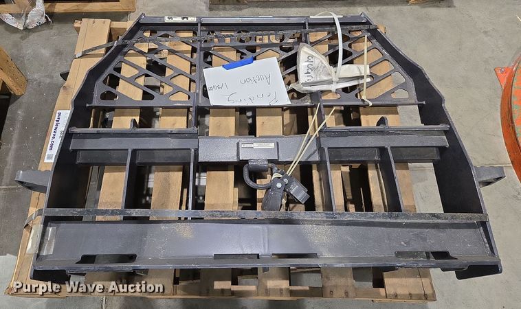 image for item DW8528 Kubota K9722 pallet fork assembly