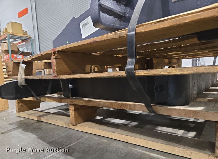 image for item DW8528 Kubota K9722 pallet fork assembly