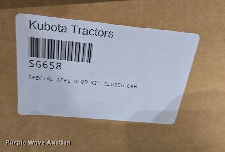 image for item DW8533 Kubota SVL75 special applicator door kit
