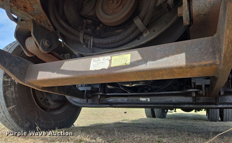 image for item DW8562 2012 International 7300 SBA bucket truck