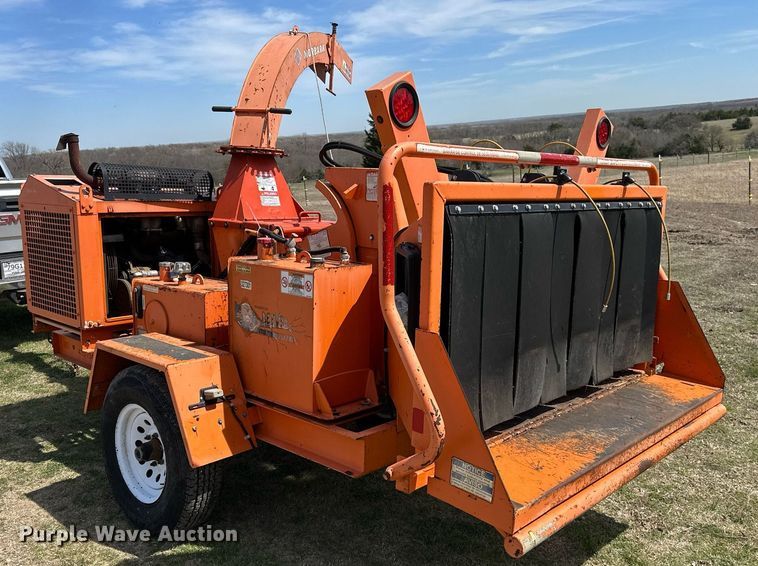 image for item DW8563 Morbark Beever M12RX wood chipper