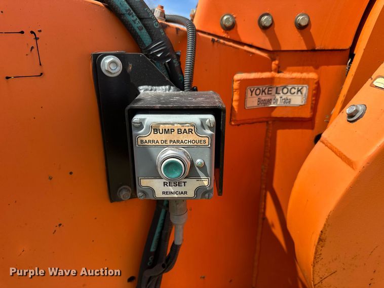 image for item DW8563 Morbark Beever M12RX wood chipper