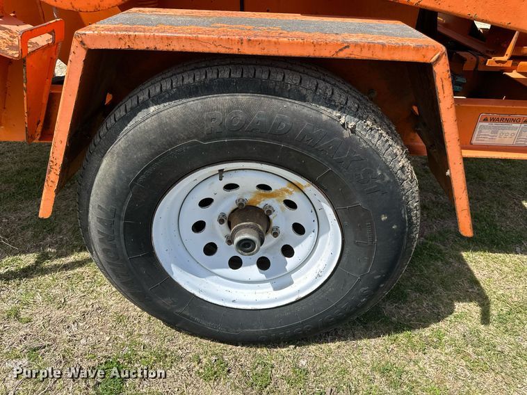 image for item DW8563 Morbark Beever M12RX wood chipper