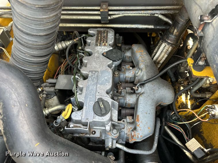 image for item DW8564 Gehl skid steer loader