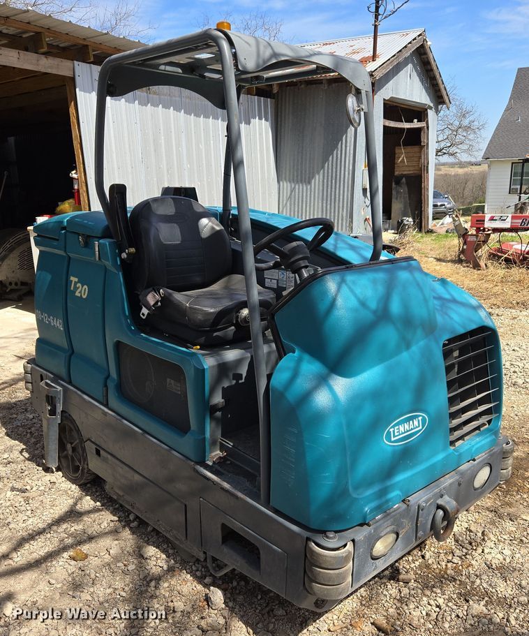 image for item DW8567 Tennant T-20 sweeper