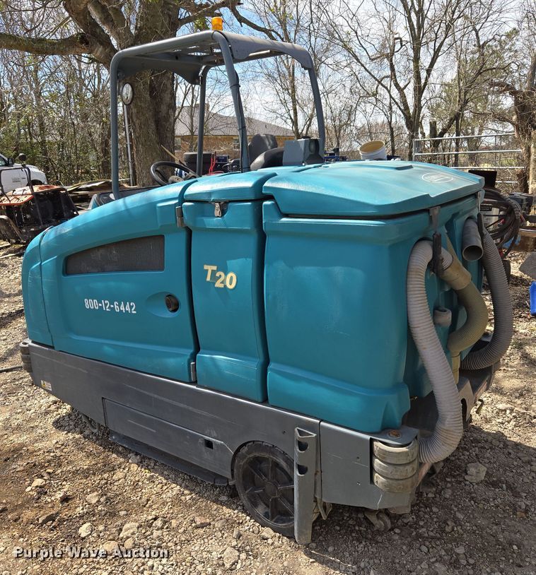 image for item DW8567 Tennant T-20 sweeper