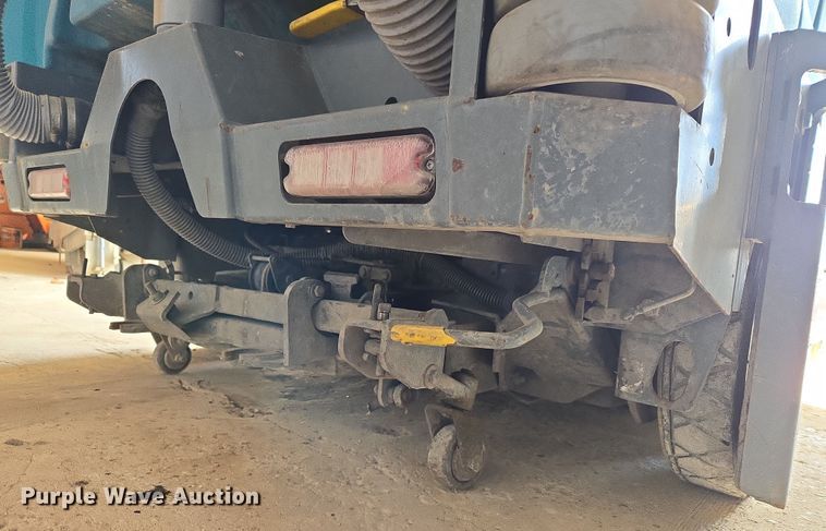 image for item DW8567 Tennant T-20 sweeper