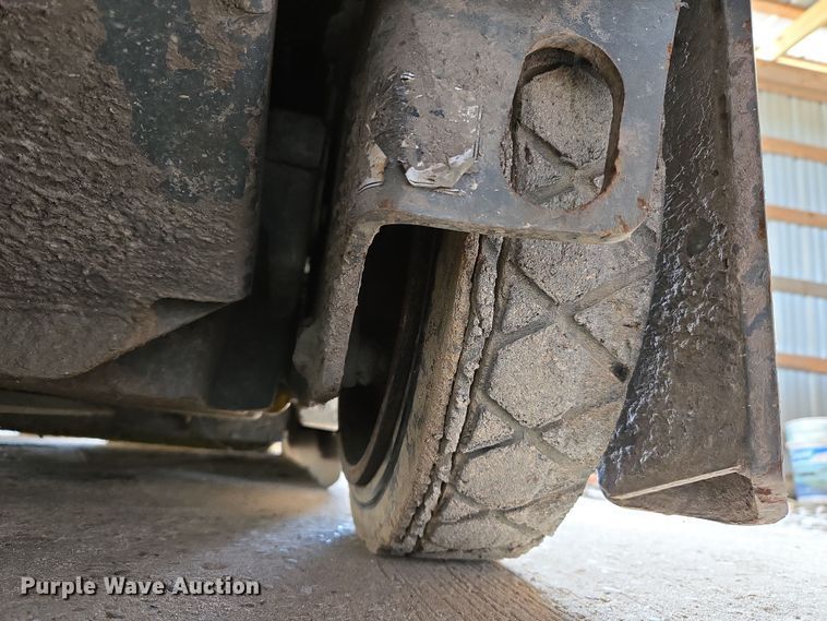 image for item DW8567 Tennant T-20 sweeper