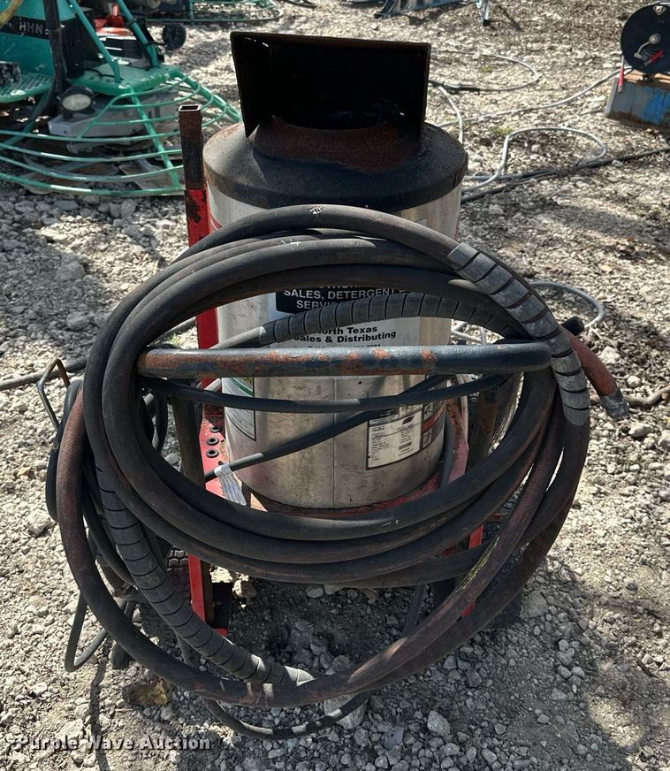 image for item DW8568 Hotsy 795SS-208 pressure washer