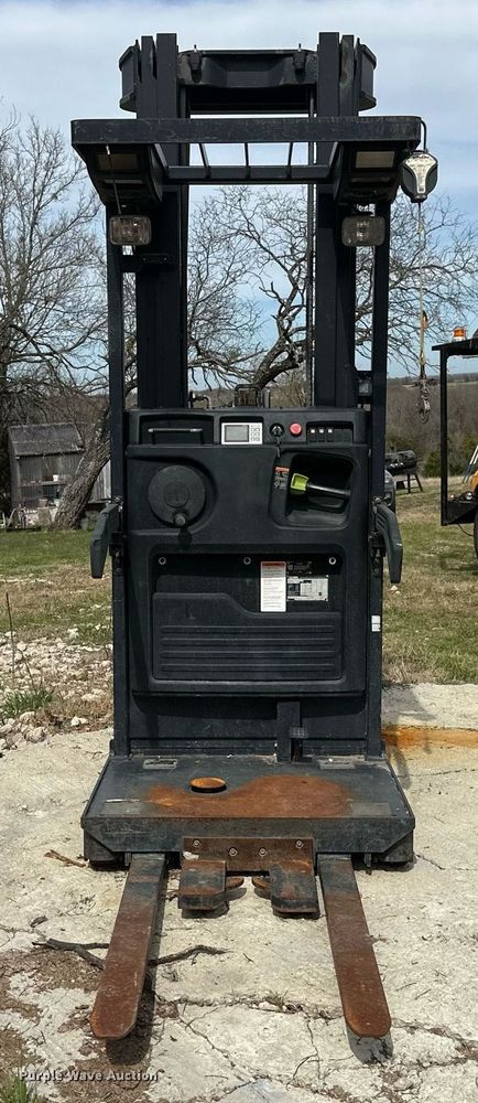 image for item DW8570 Clark OSX15 order picker