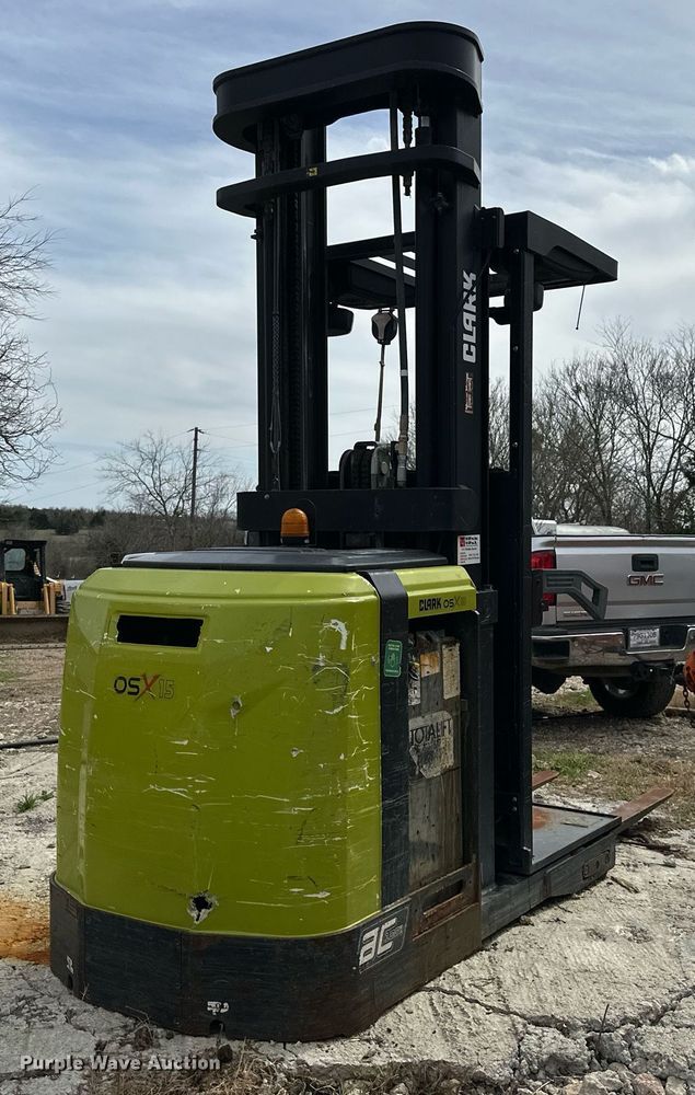 image for item DW8570 Clark OSX15 order picker