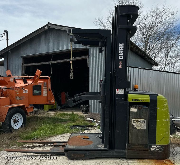 image for item DW8570 Clark OSX15 order picker