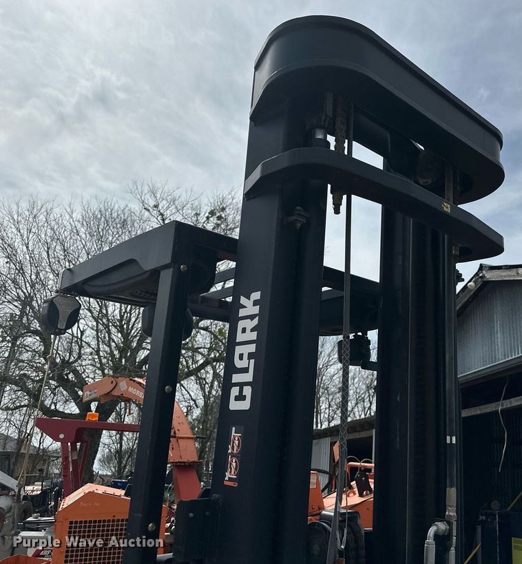 image for item DW8570 Clark OSX15 order picker