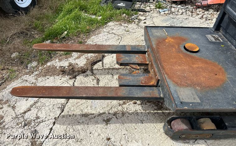 image for item DW8570 Clark OSX15 order picker