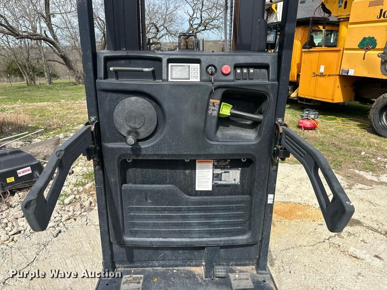 image for item DW8570 Clark OSX15 order picker