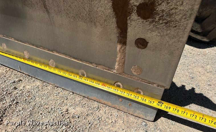 image for item DW8638 1986 Caterpillar 120G motor grader