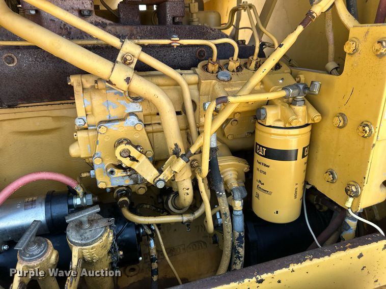 image for item DW8638 1986 Caterpillar 120G motor grader