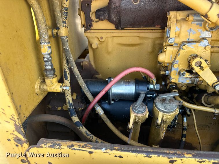 image for item DW8638 1986 Caterpillar 120G motor grader