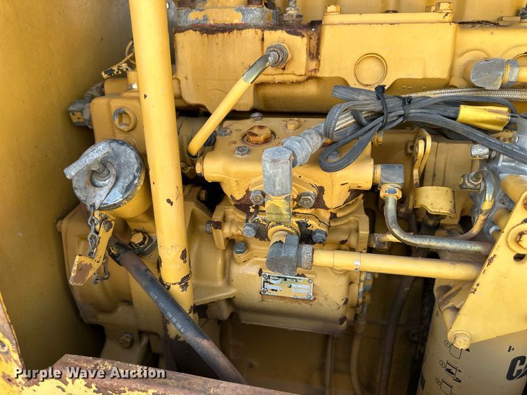 image for item DW8638 1986 Caterpillar 120G motor grader