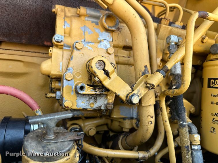 image for item DW8638 1986 Caterpillar 120G motor grader