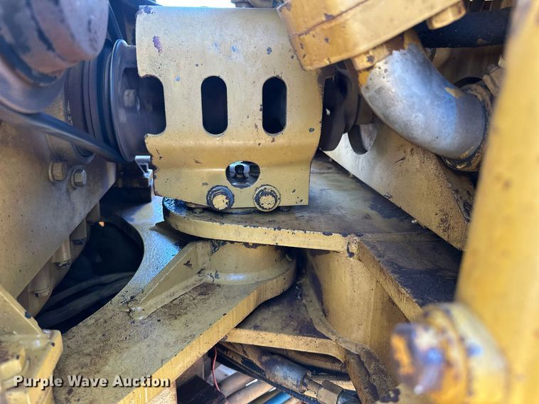 image for item DW8638 1986 Caterpillar 120G motor grader